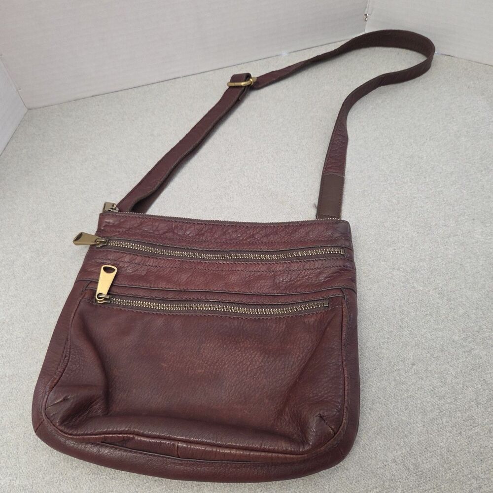 FOSSIL Explorer Triple Zip Traveler Crossbody Bag Boho Burgundy Leather